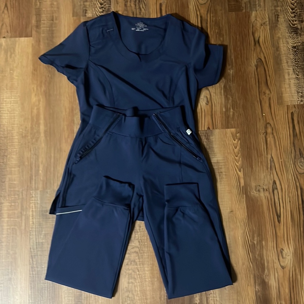 Cherokee Infinity jogger scrub set Navy
